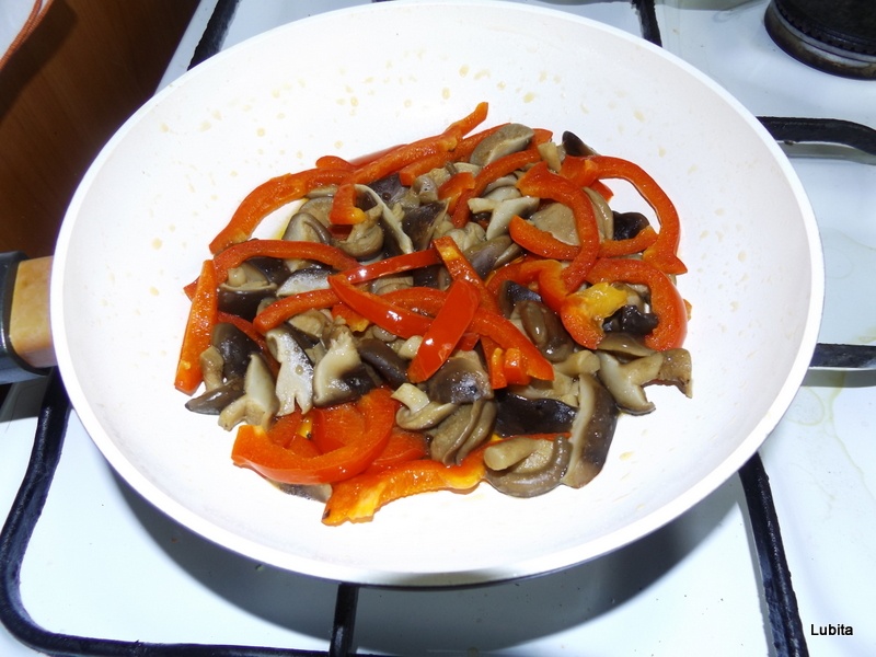 Minicocote cu paste la cuptor