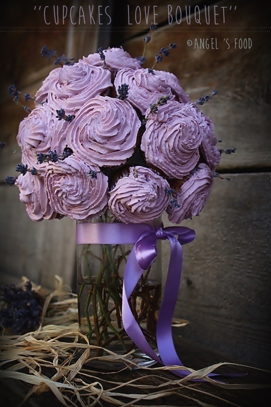 Cupcakes love bouquet
