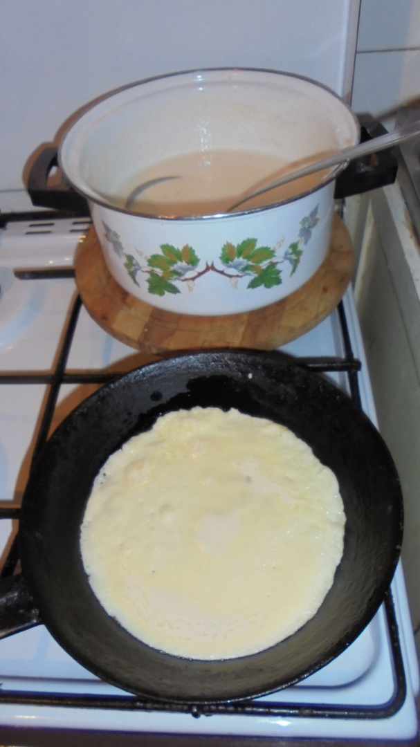 Clatite fine cu mere