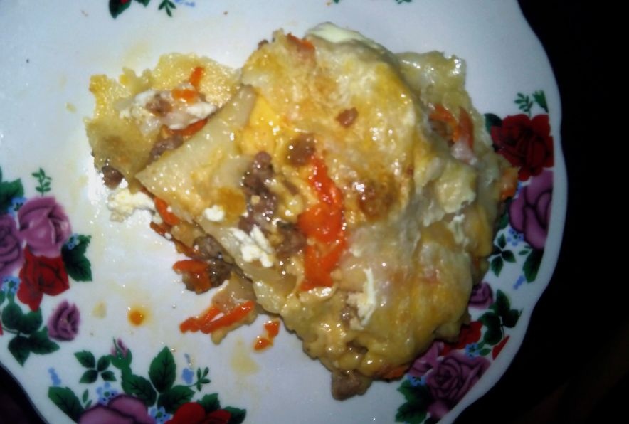 Placinta din lavas cu carne