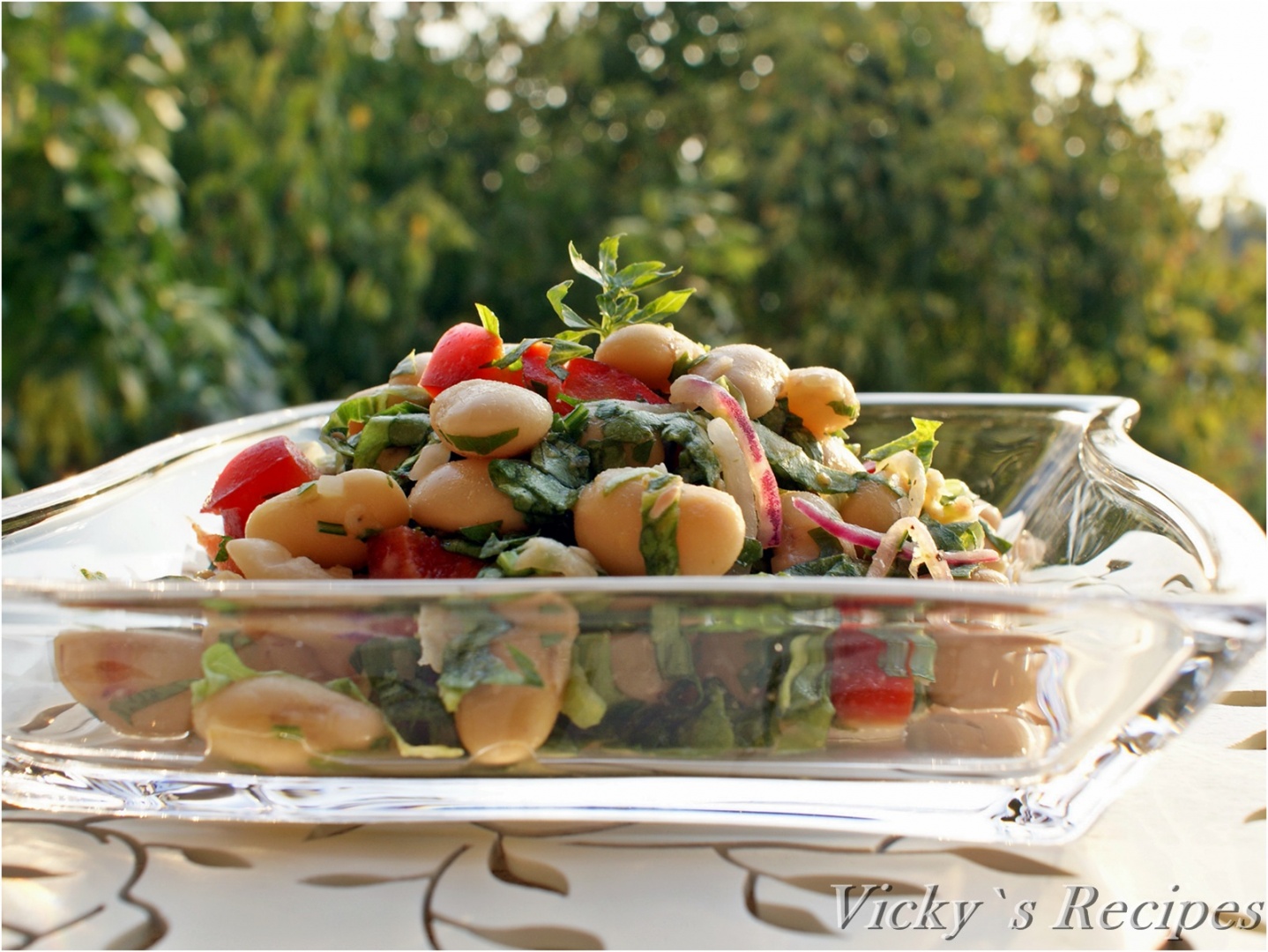 Salată de fasole boabe albă