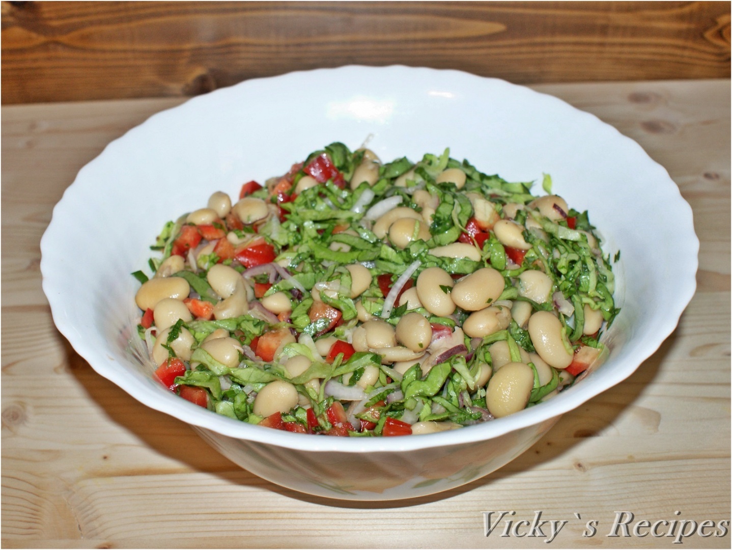 Salată de fasole boabe albă