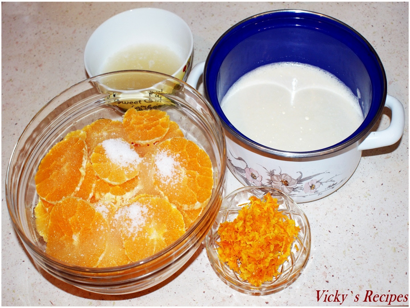 Tort cu portocale si frisca. Reteta fara coacere, simpla si delicioasa