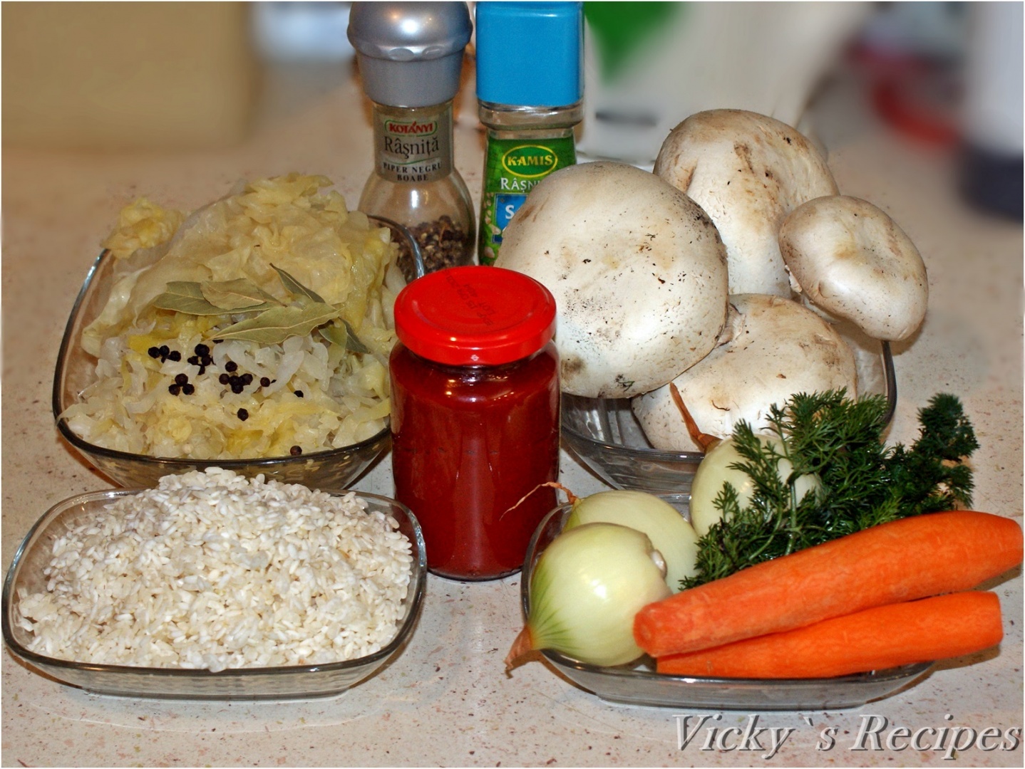 Sarmale de post cu ciuperci și orez