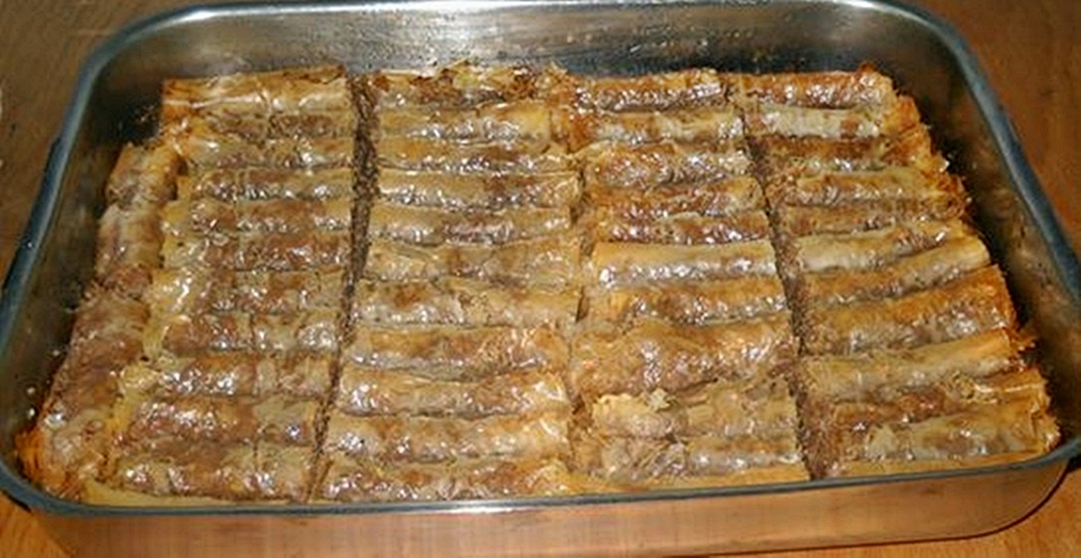 Rulouri de post cu nuca