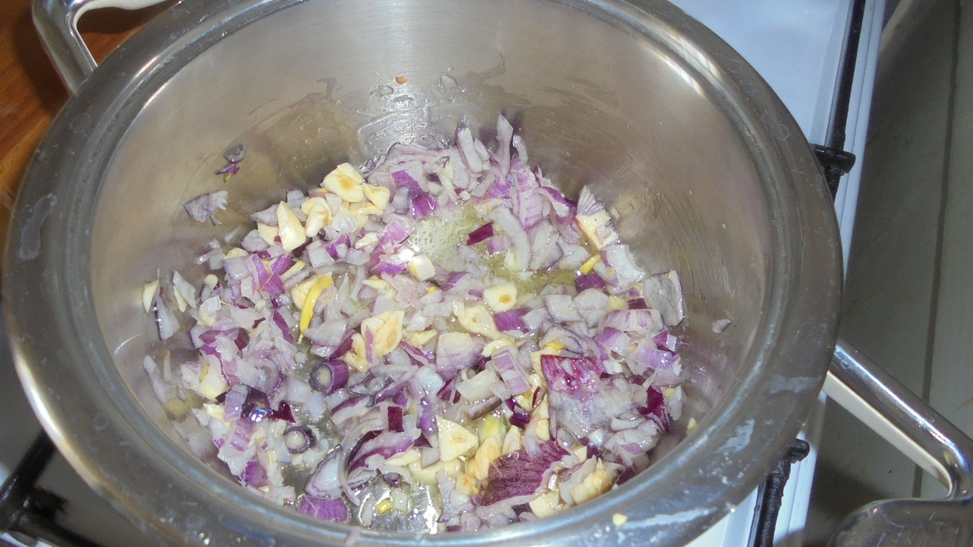 Pizza cu blat de mamaliga