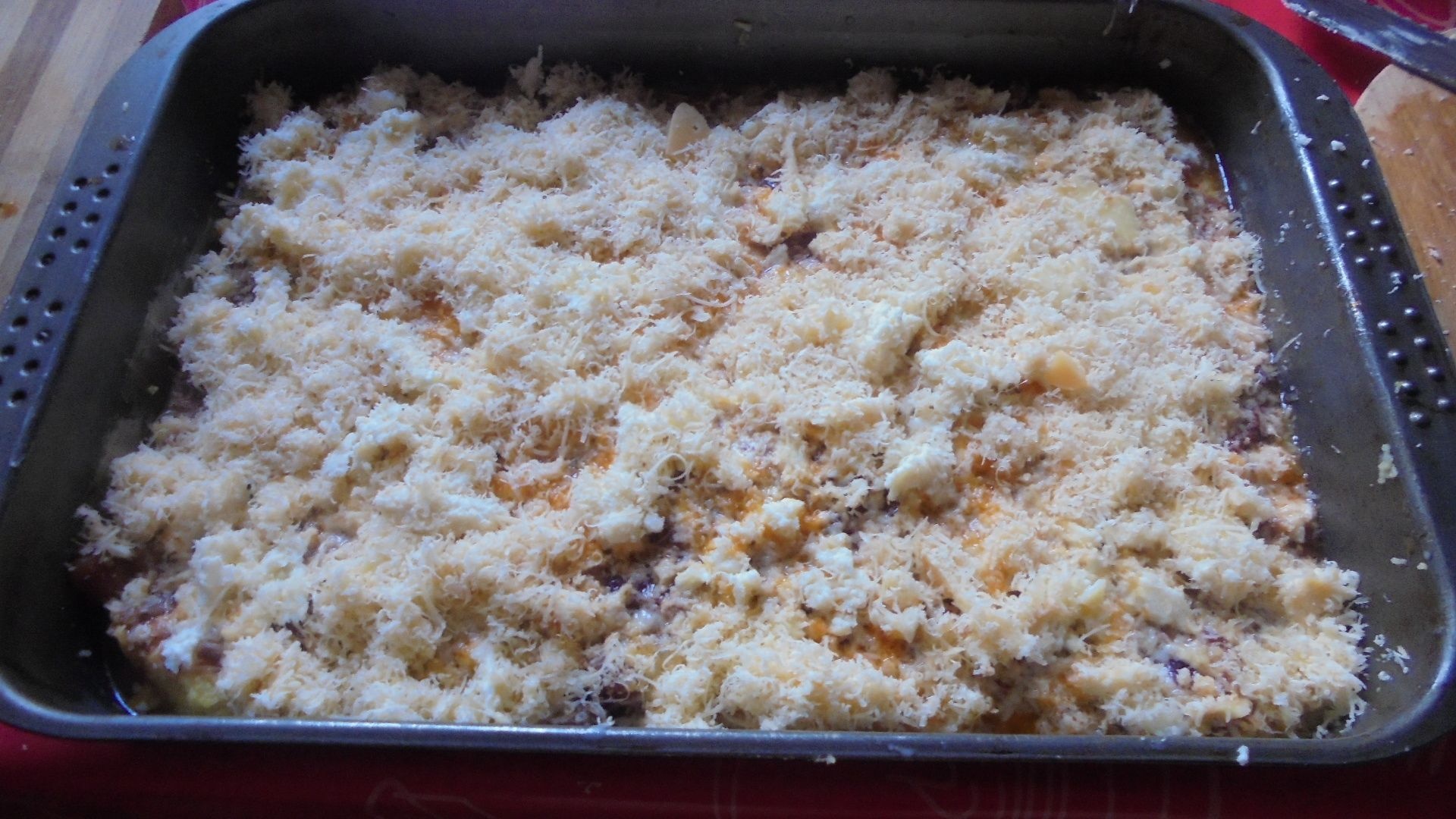 Pizza cu blat de mamaliga