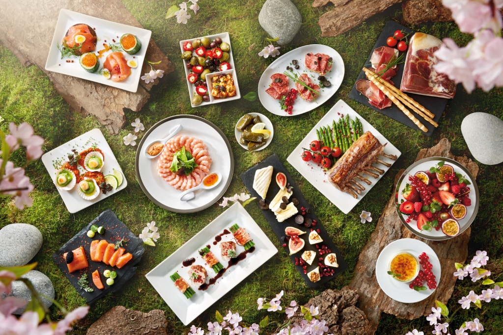 Savurează un Paşte special cu produsele Deluxe de la Lidl