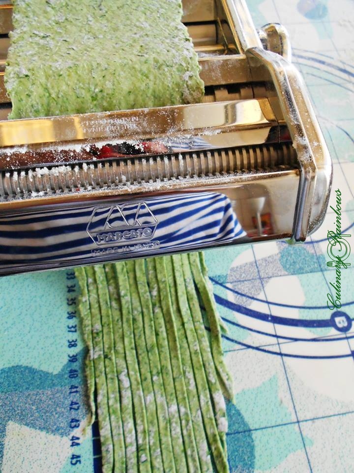 Tagliatelle cu leurda și sfecla rosie