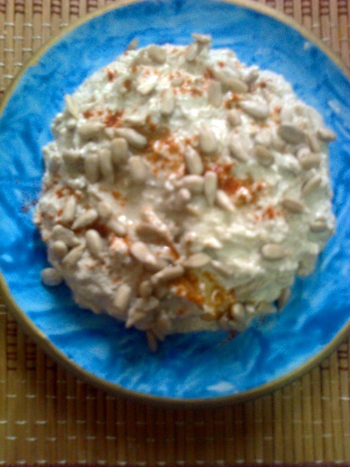 Pasta (hummus) de migdale