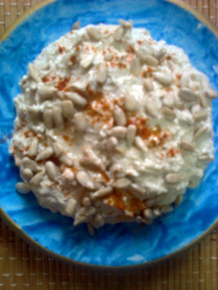 Pasta (hummus) de migdale