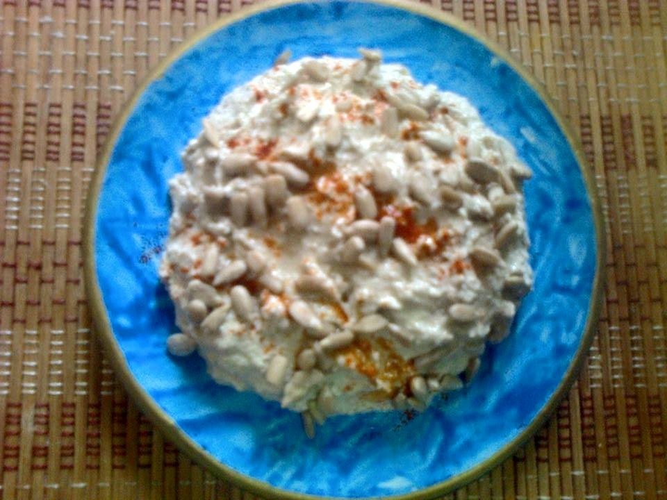 Pasta (hummus) de migdale