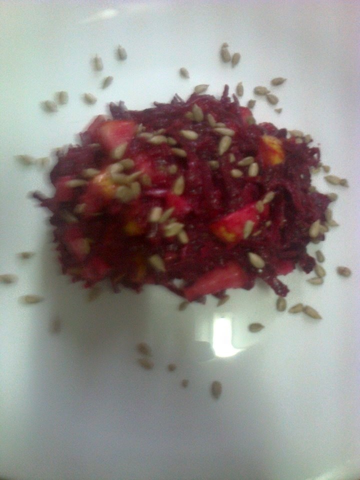 Salata de sfecla rosie si pere