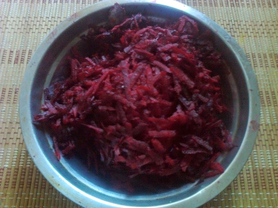 Salata de sfecla rosie si pere