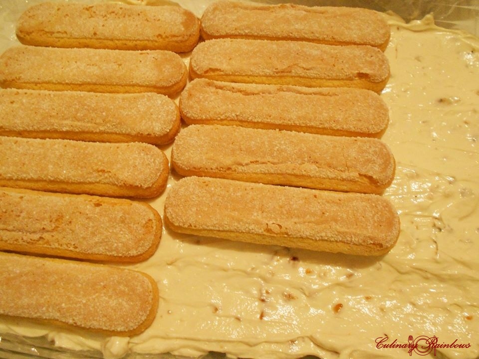 Tiramisu cu arahide caramelizate