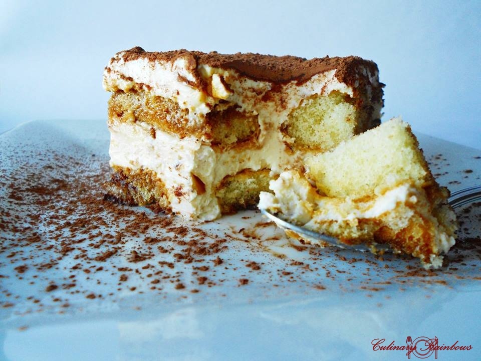 Tiramisu cu arahide caramelizate