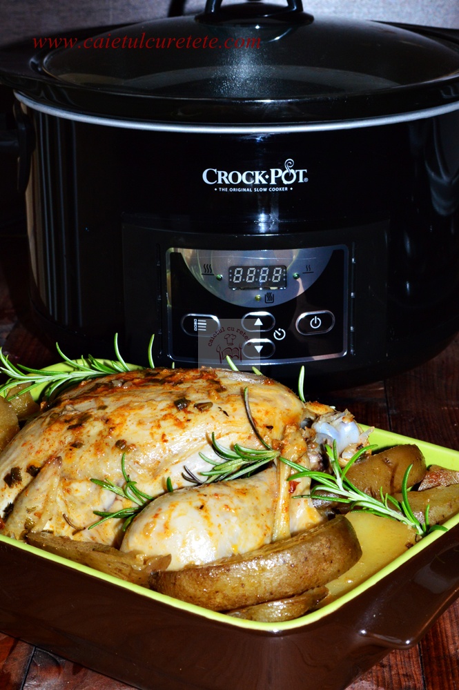 Pui cu unt aromat si rozmarin la slow cooker Crock Pot