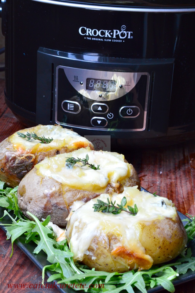 Cartofi umpluti cu branzeturi, la slow cooker Crock Pot