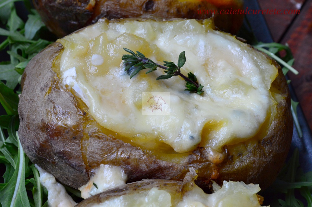 Cartofi umpluti cu branzeturi, la slow cooker Crock Pot