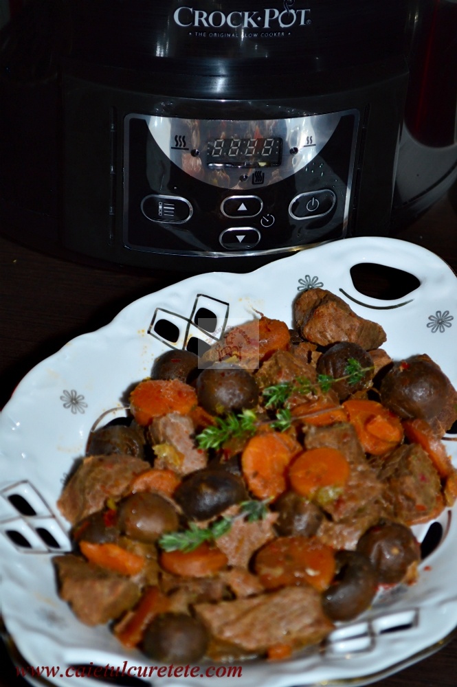 Beef Bourguignon la slow cooker Crock Pot