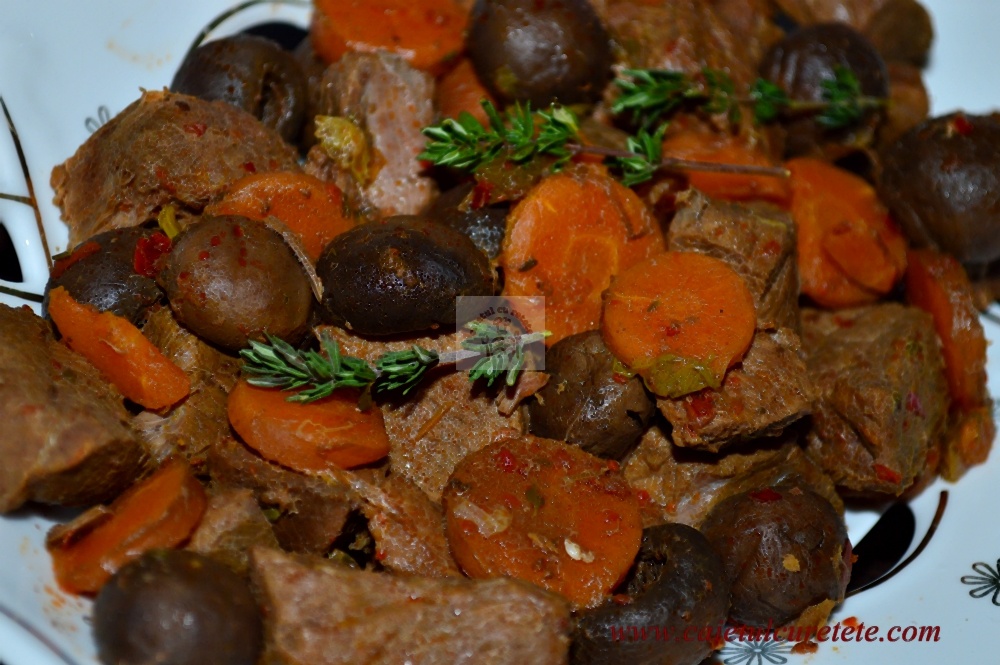 Beef Bourguignon la slow cooker Crock Pot
