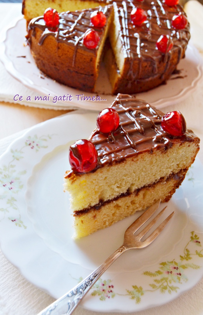 Chec cu cirese confiate la slow cooker Crock Pot