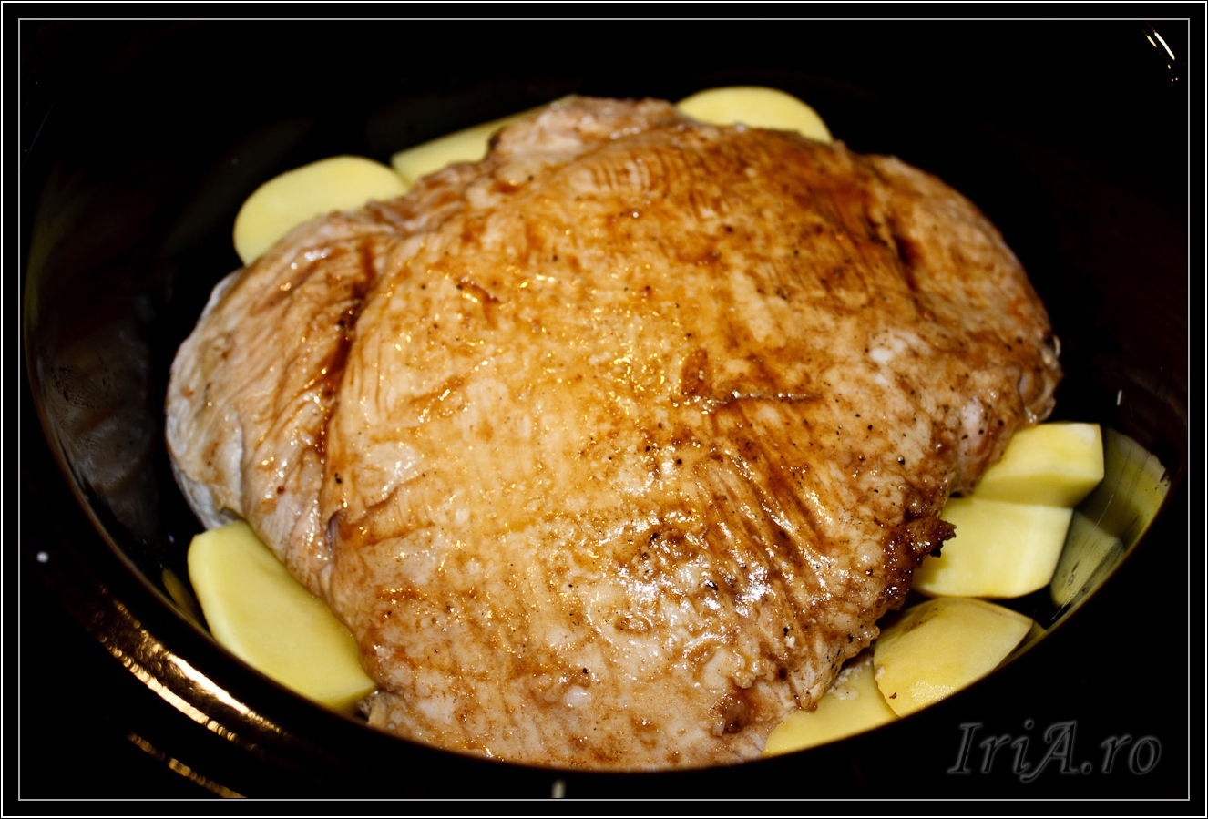 Porc copt incet la slow cooker Crock Pot