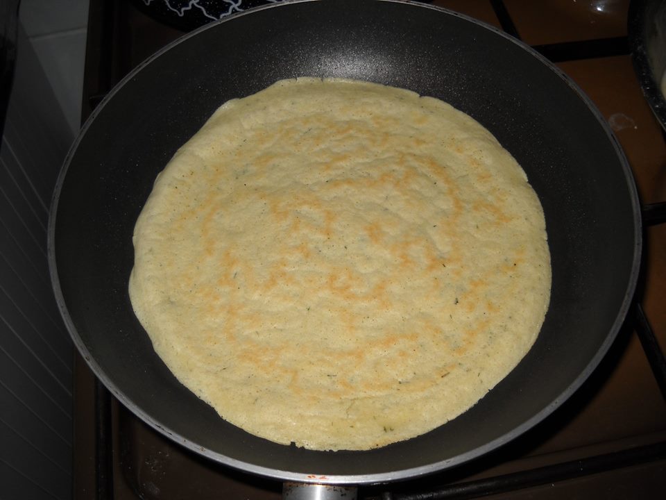 Clatite umplute cu ficatei si piept de pui la cuptor. O reteta delicioasa si savuroasa, perfecta pentru o masa speciala