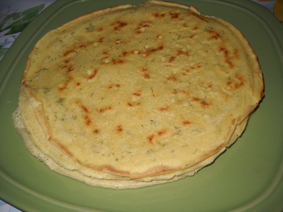 Clatite umplute cu ficatei si piept de pui la cuptor. O reteta delicioasa si savuroasa, perfecta pentru o masa speciala