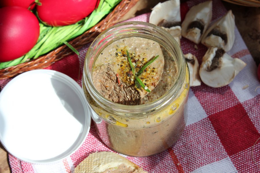 Pate de casa cu ciuperci