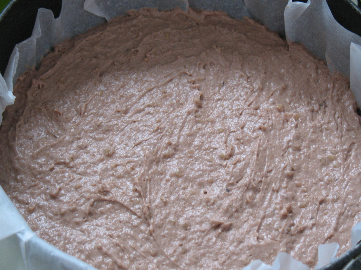 Tort cu nuci si crema de ciocolata