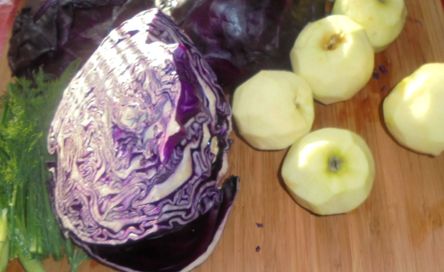 Varza rosie dulce cu mere