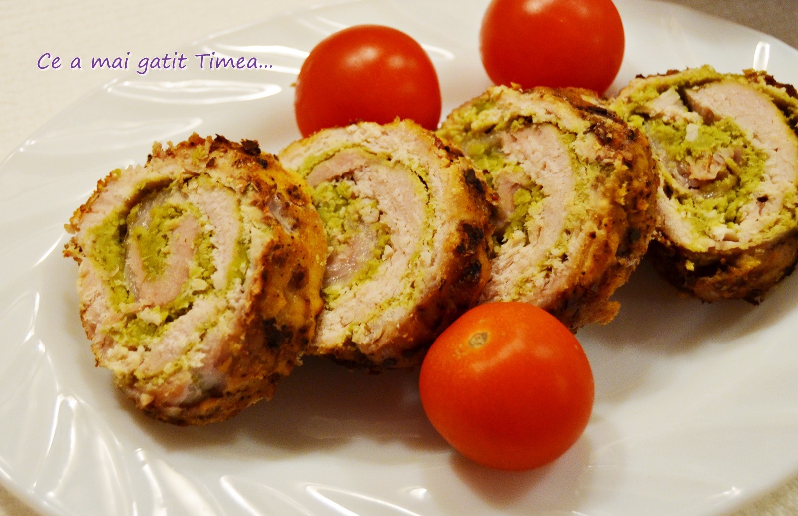 Rulada de porc cu mazare pe pat de legume, la slow cooker Crock Pot