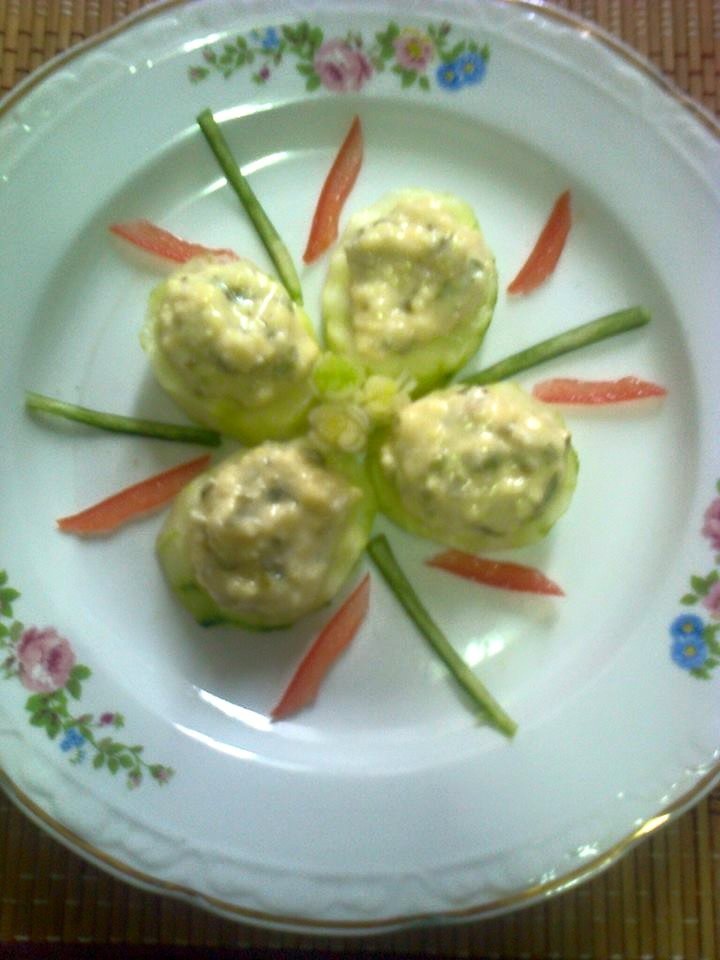 Icre din mei cu maioneza din lapte de soia