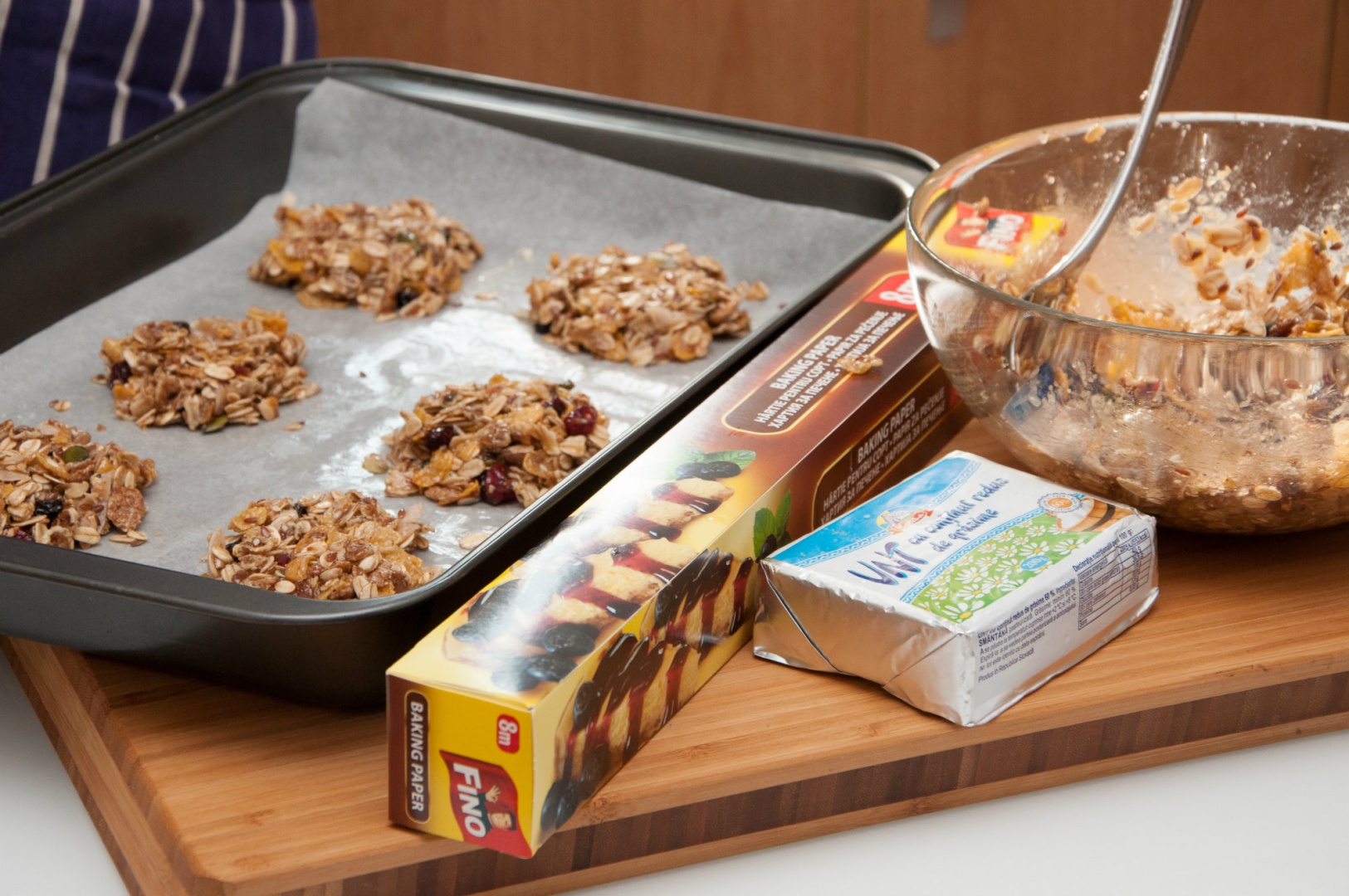 Biscuiti deliciosi cu unt si musli – o gustare pentru orice varsta!