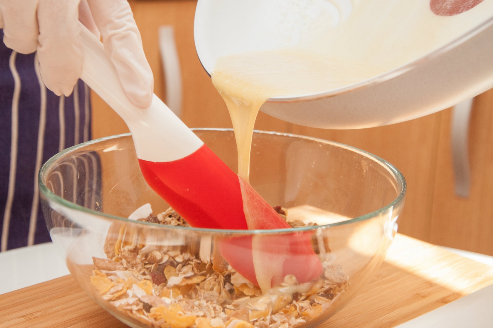 Biscuiti deliciosi cu unt si musli – o gustare pentru orice varsta!