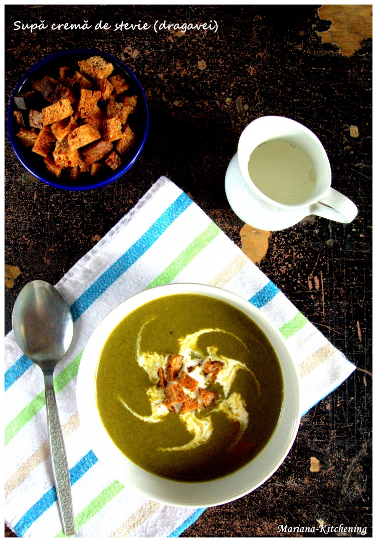 Supă cremă de ştevie