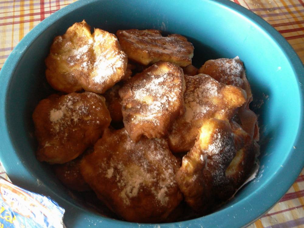 Gogosi vanilate si pufoase ca la mama acasa