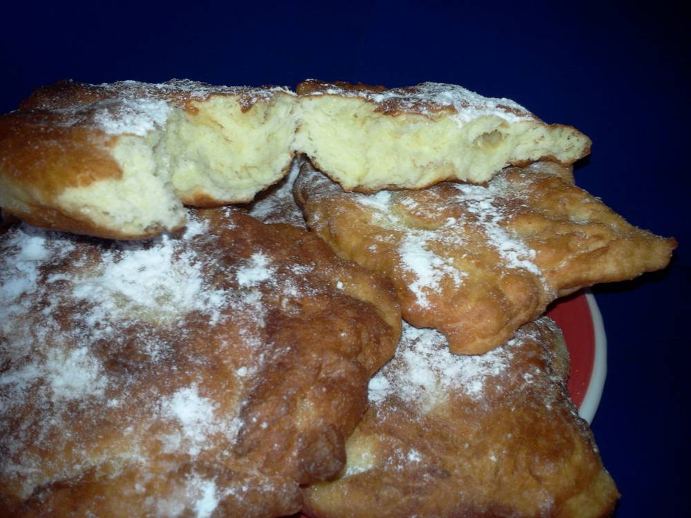 Gogosi vanilate si pufoase ca la mama acasa