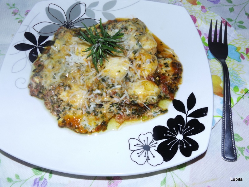 Oua de prepelita cu rosii si spanac