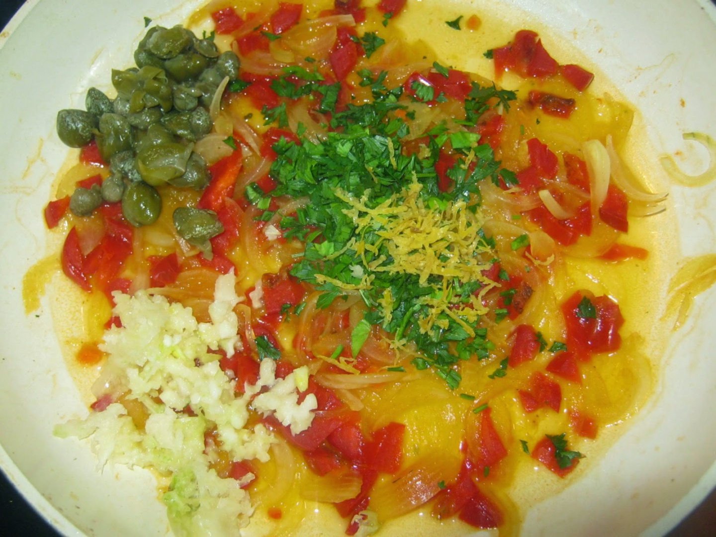 Piccata de curcan cu piure de mazare si orez