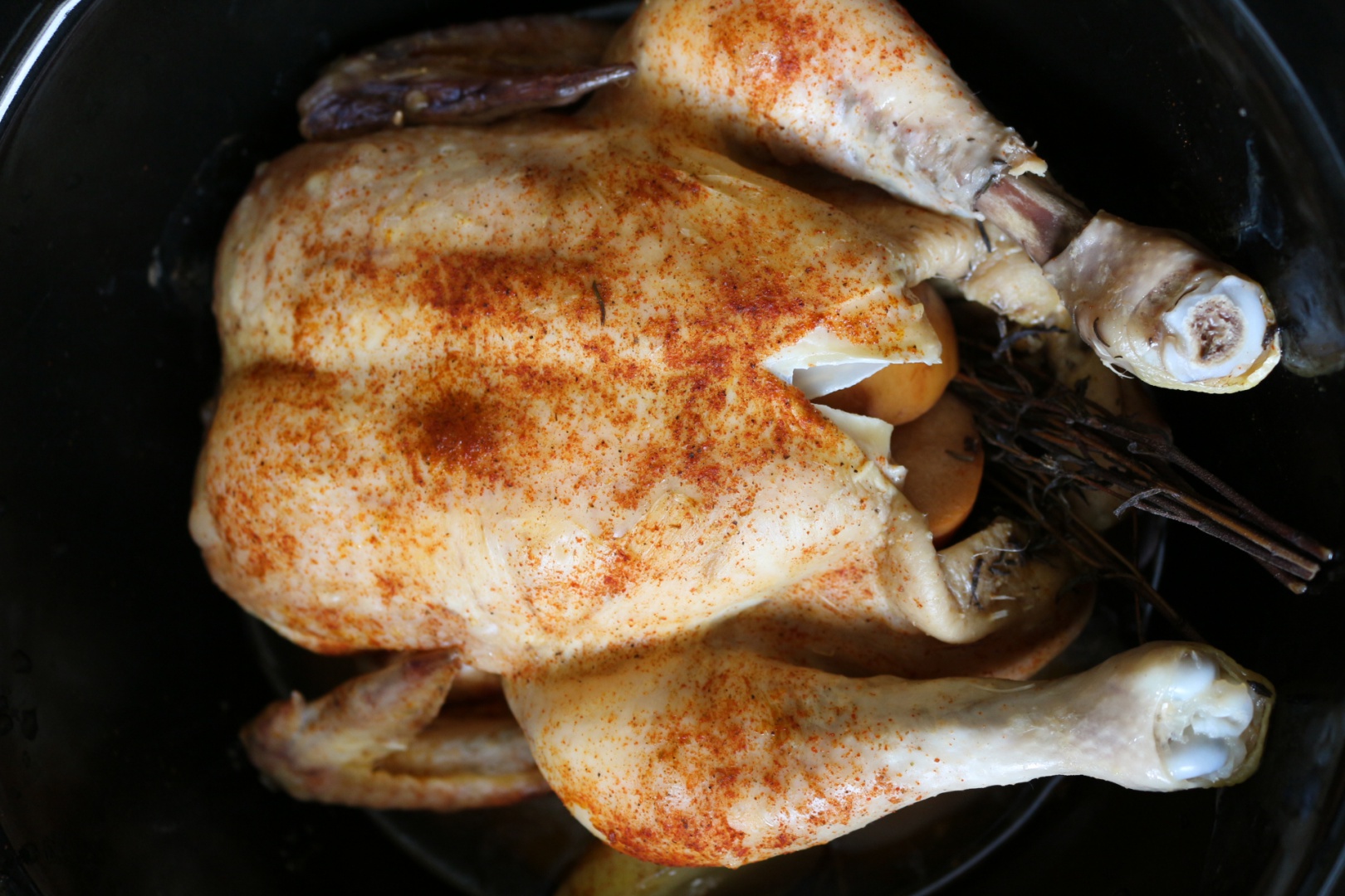 Pui intreg la slow cooker Crock Pot