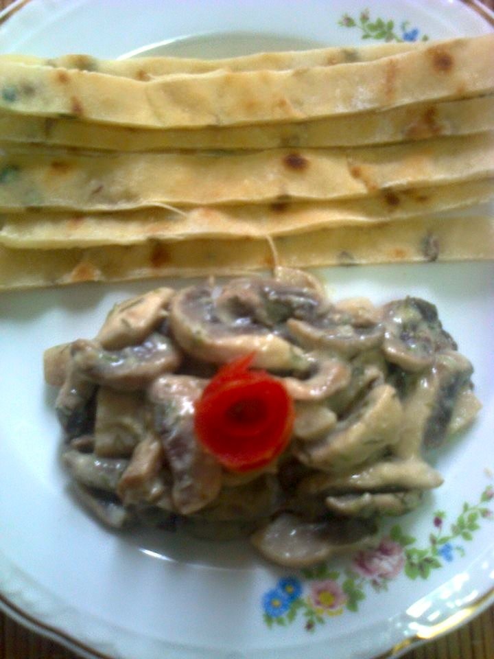 Salata de ciuperci cu maioneza de soia