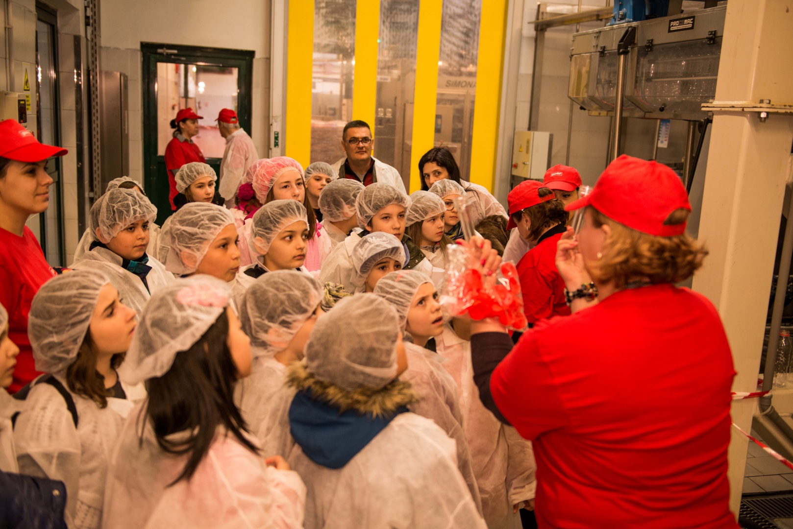 Copiii au descoperit universul fructelor care iubesc Granini