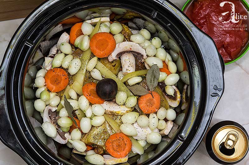 Tocanita de iepure cu arpagic la slow cooker Crock Pot