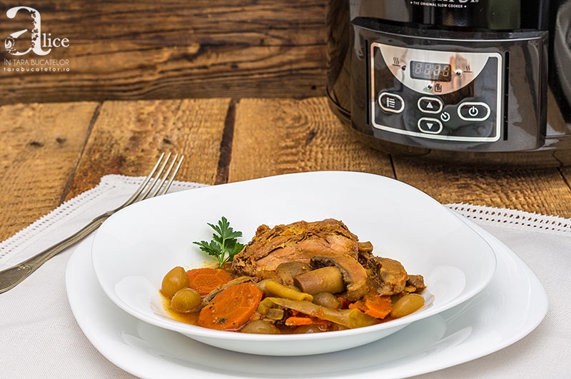 Tocanita de iepure cu arpagic la slow cooker Crock Pot