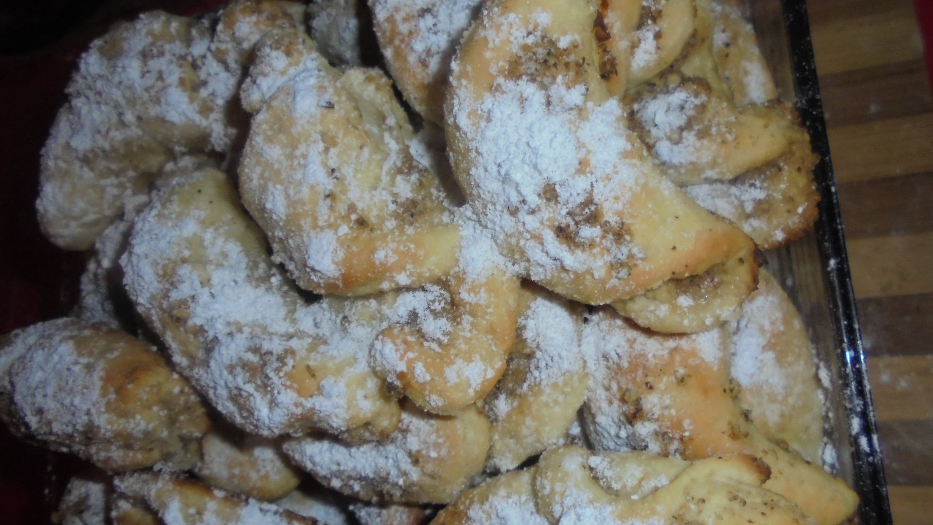 Cornulete fragede cu iaurt