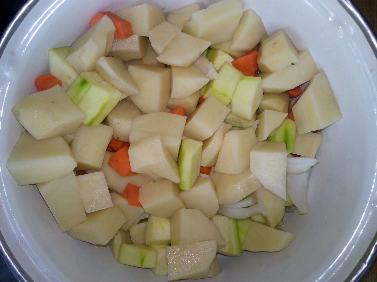 Pui cu legume la cuptor