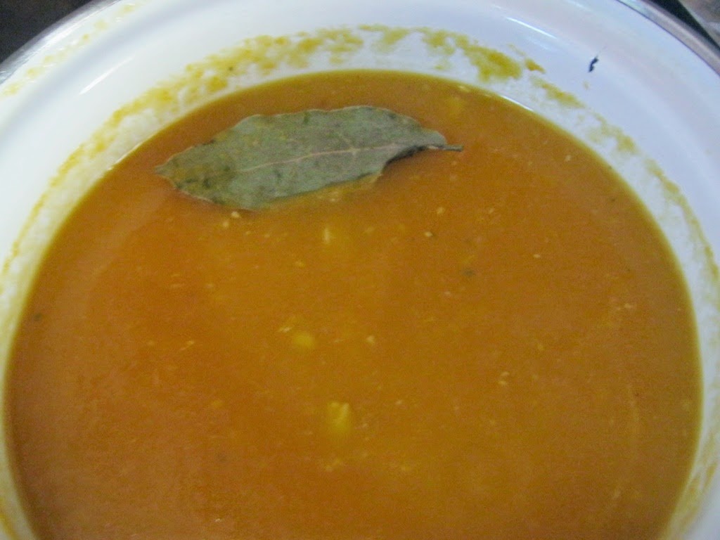 Pulpite de pui cu galuste bavareze si sos vanatoresc