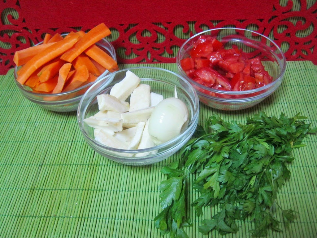 Pulpite de pui cu galuste bavareze si sos vanatoresc